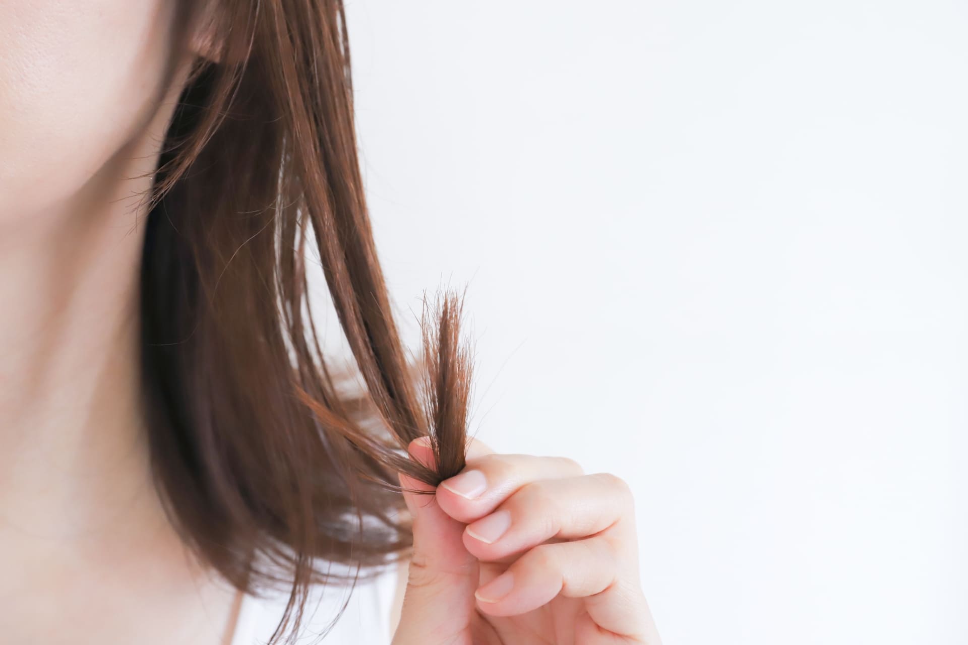 髪質改善で毛先のパサつきを解消！切る前に試すべきケアと対策