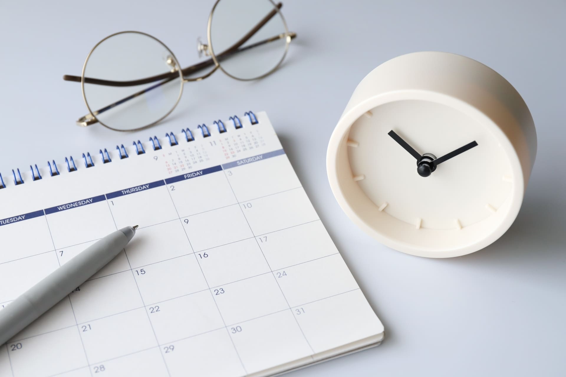 季節に合わせたヘアカットのコツ！四季を美しく過ごす髪の整え方